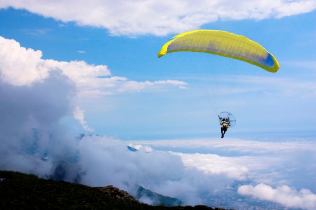  Privilegierter Besuch mitten in den Wolken 
